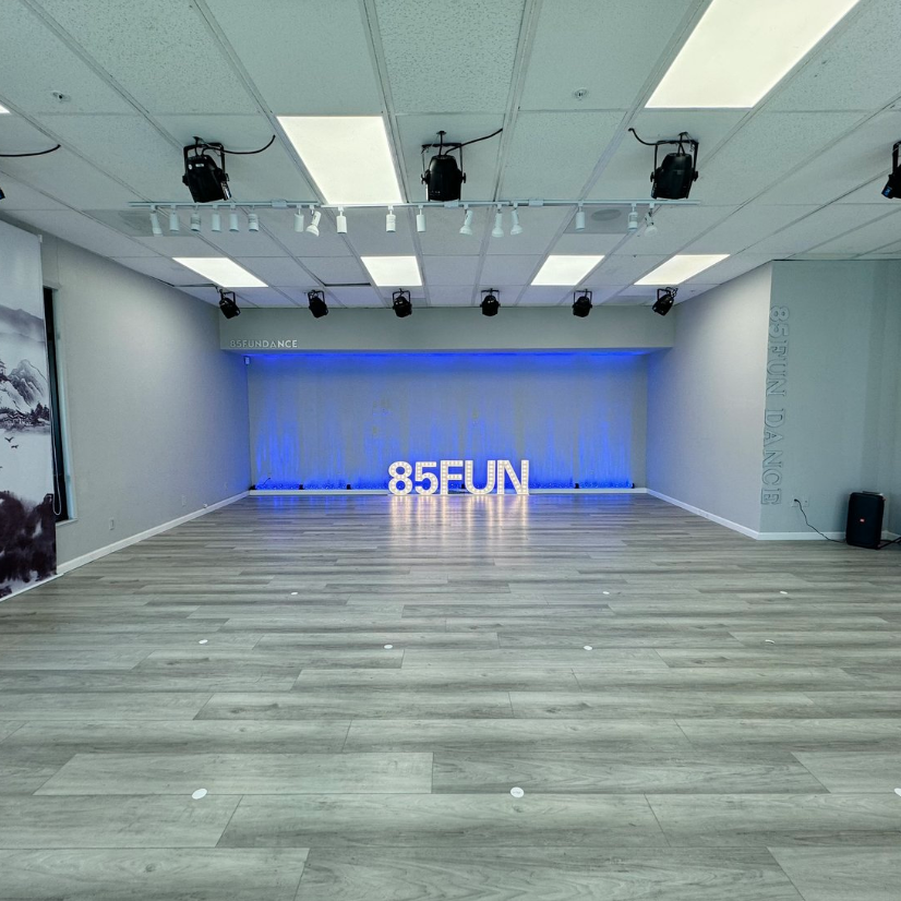 85Fun Dance Studio 2