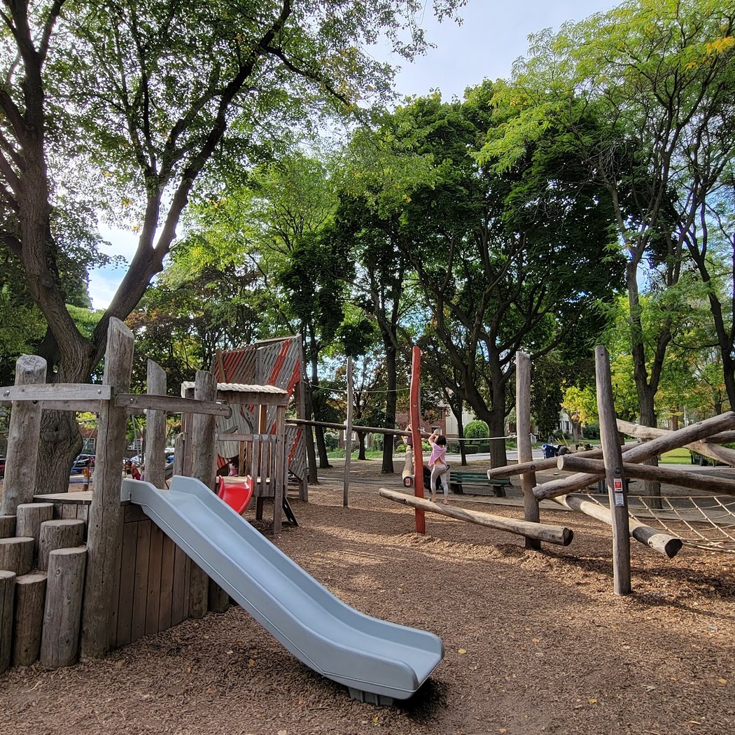 Sharon Lois & Bram Playground 2