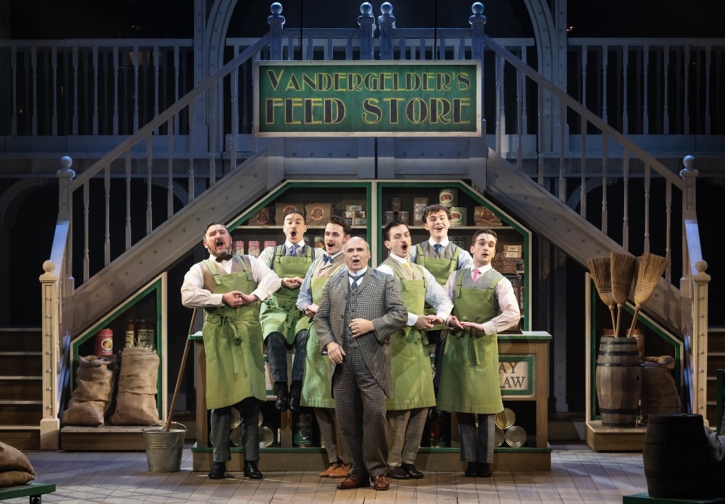 HELLO, DOLLY! 3