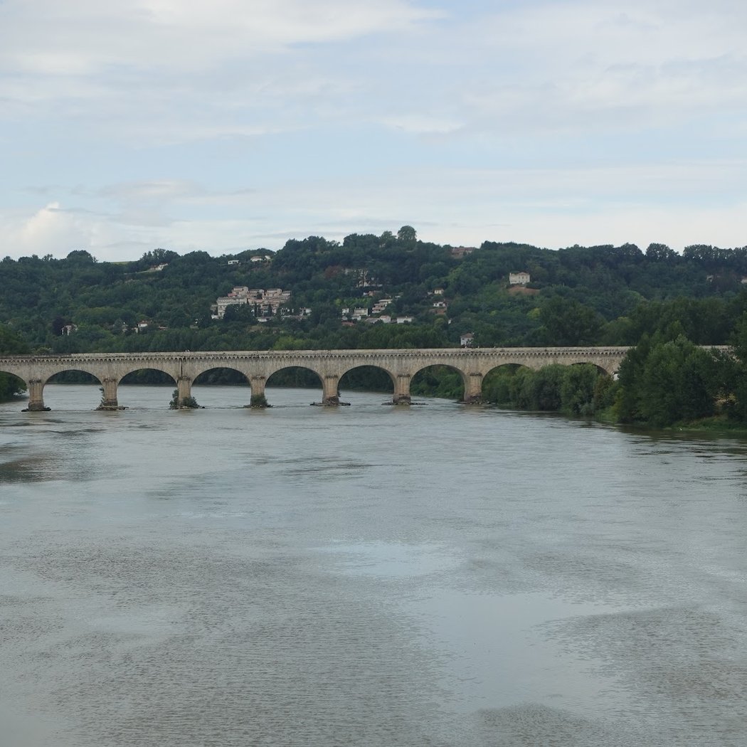 Agen aqueduct 2