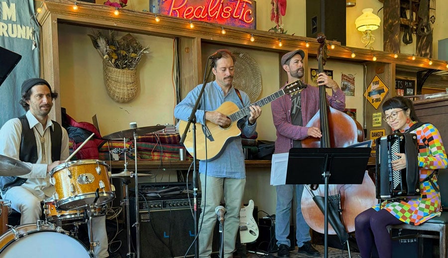 International Quartet: Partnerz! Live 1