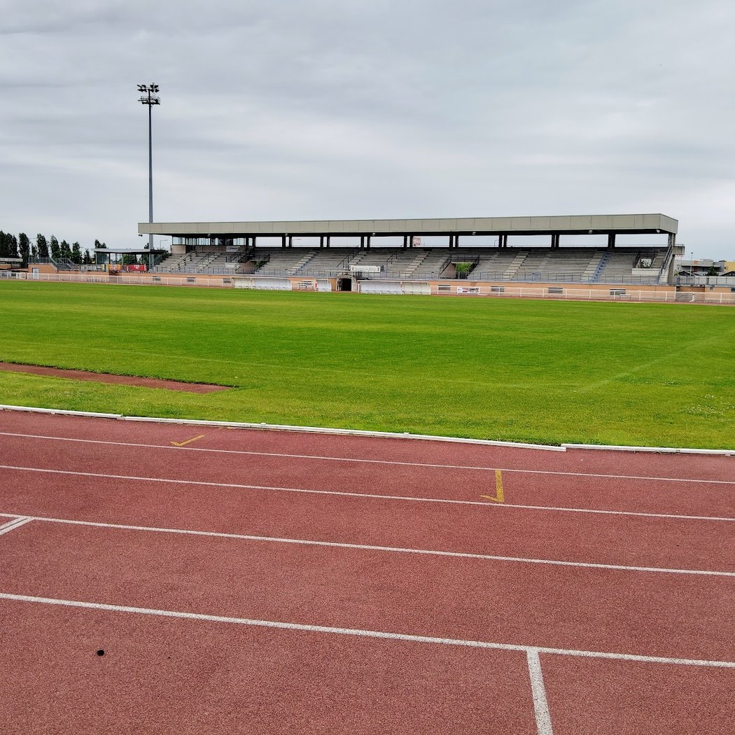 Stade Léo Lagrange 2
