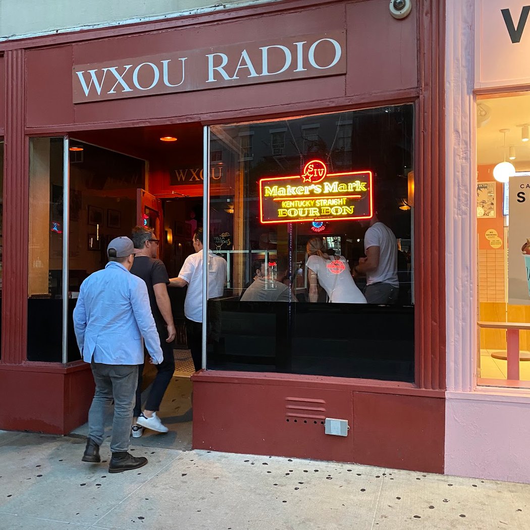 WXOU Bar 4