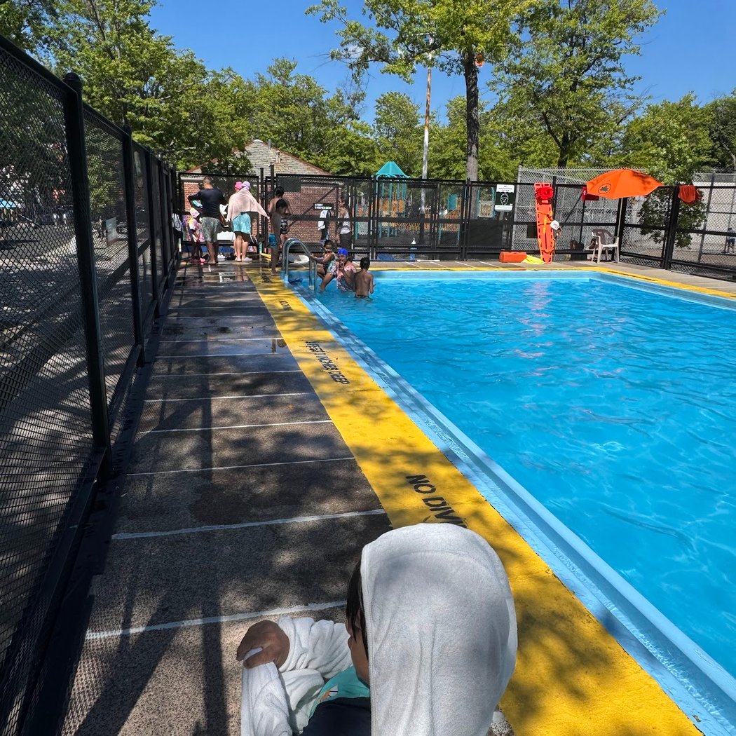 Marie Curie Mini Pool 3