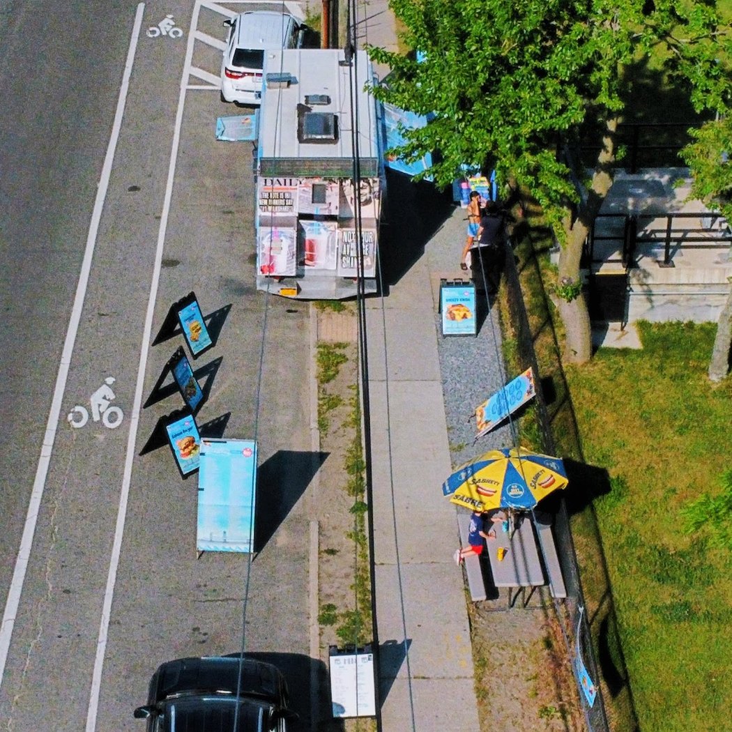 Breezy Dogs Food Truck 3