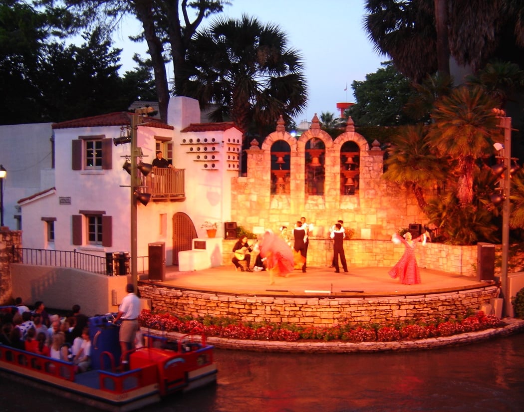 Fiesta Noche del Rio 2