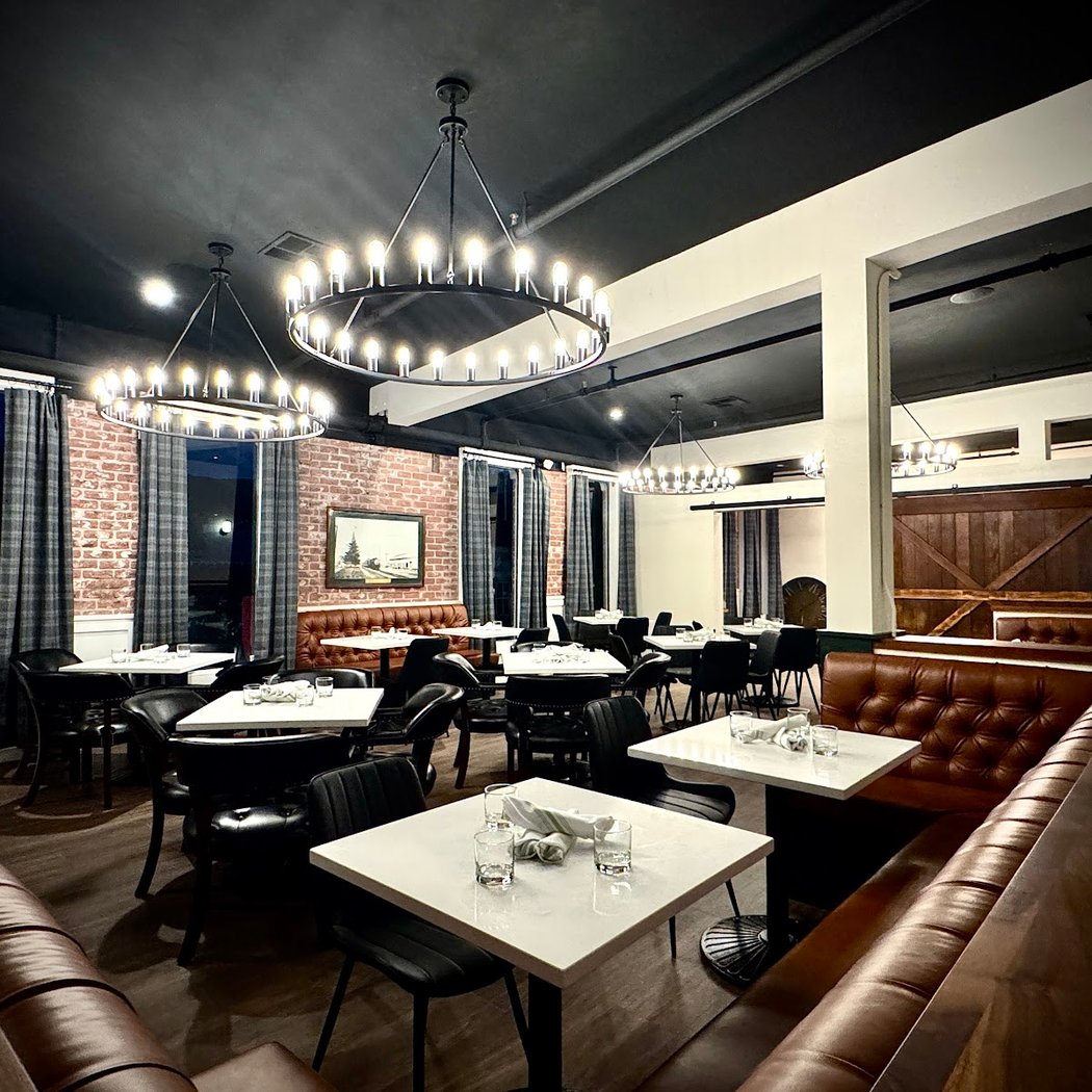 Heritage Pub and Chop House 2