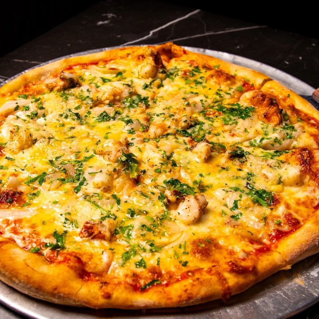 Evio's Pizza & Grill 3