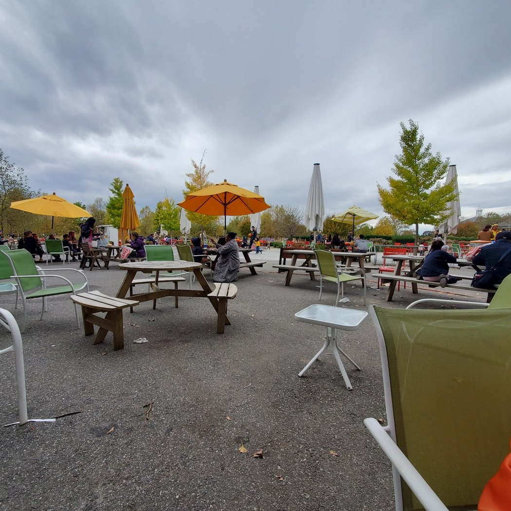 Little Eva's Beer Garden and Grill 2