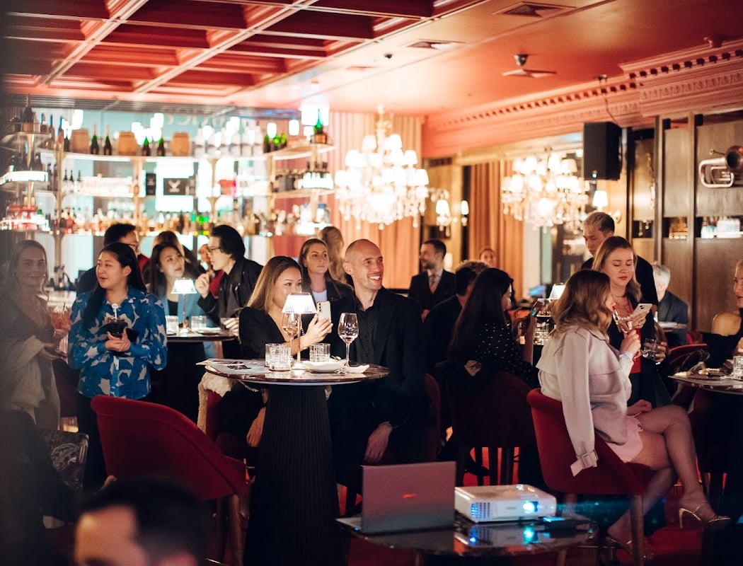 Cirque Du Tease – Show & Dinner 1