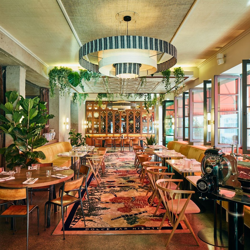SUPERNOVA Bar & Trattoria