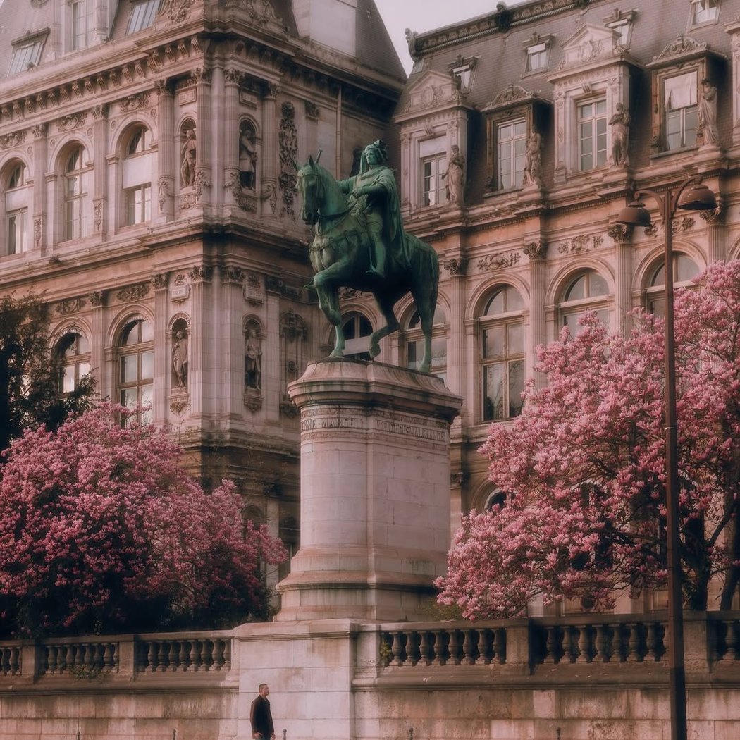 Hôtel de Ville 1