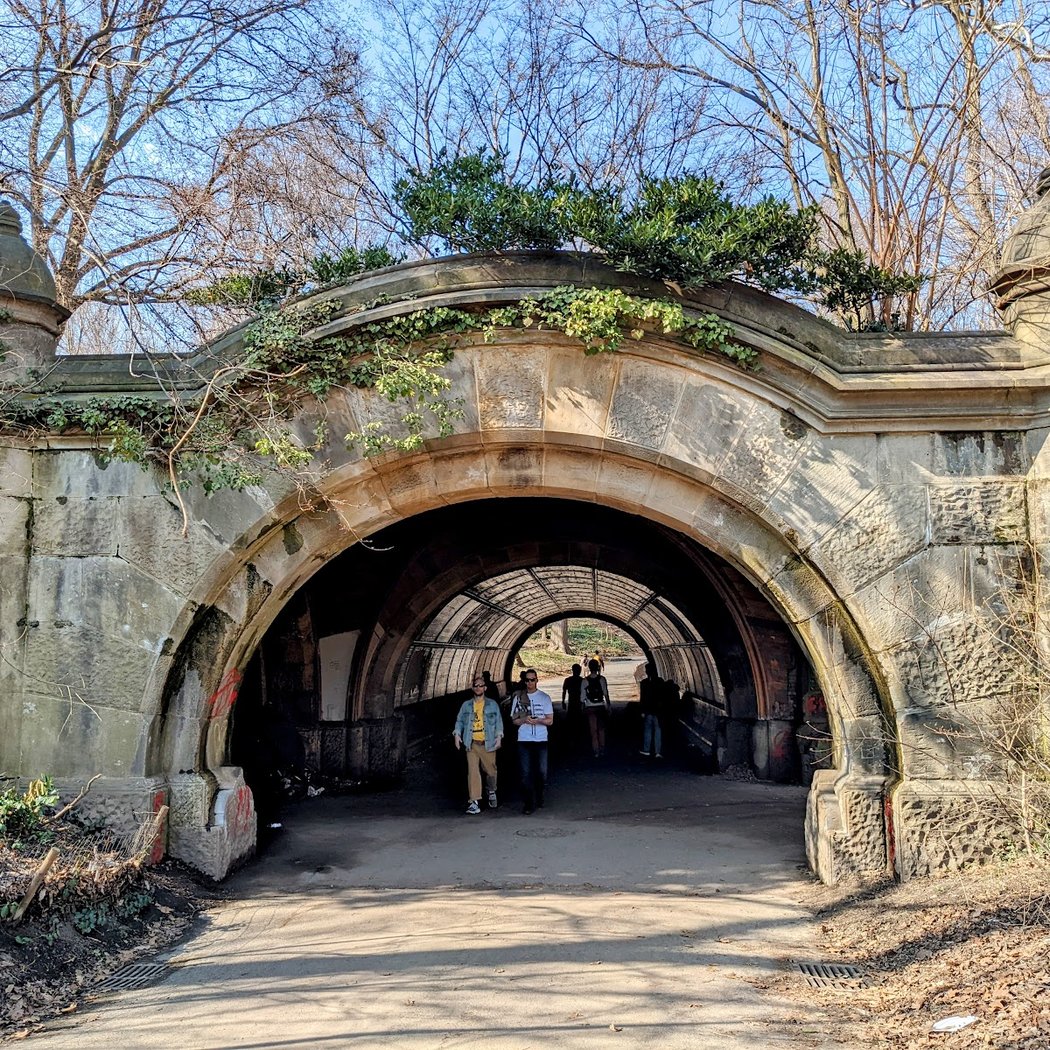 Meadowport Arch 1