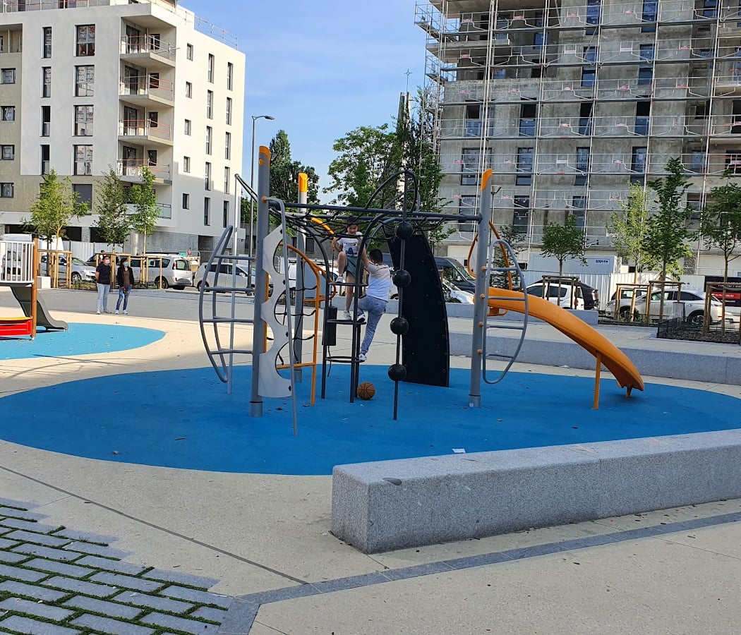 Aire de jeux 1
