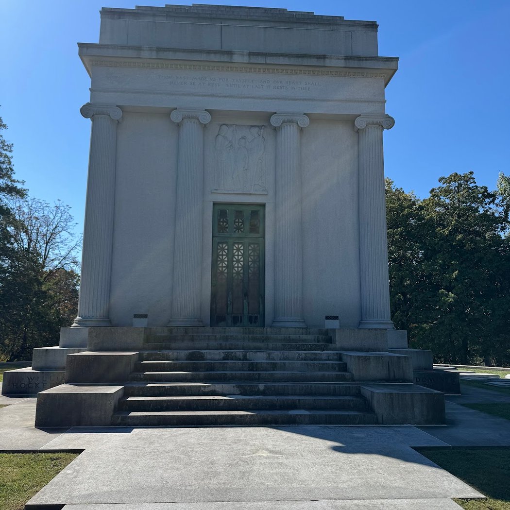 Sleepy Hollow Cemetery Walking Tours 3