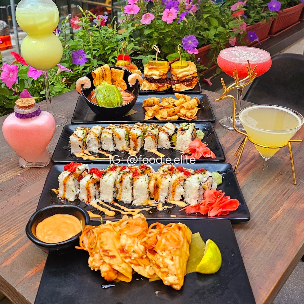 Hangover Experience Rooftop Brunch Summer Finale