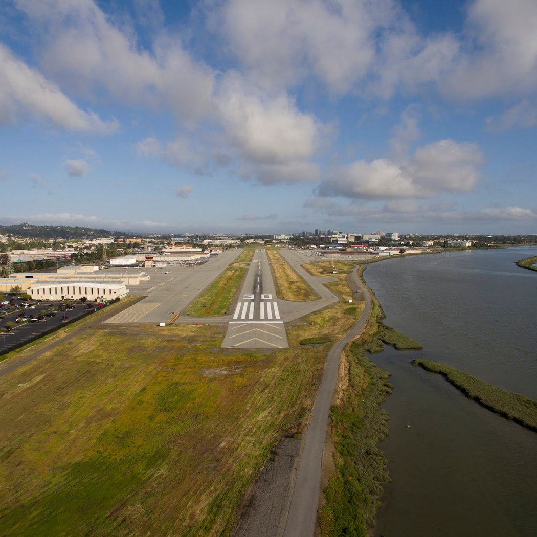 Airport Runway Run 1