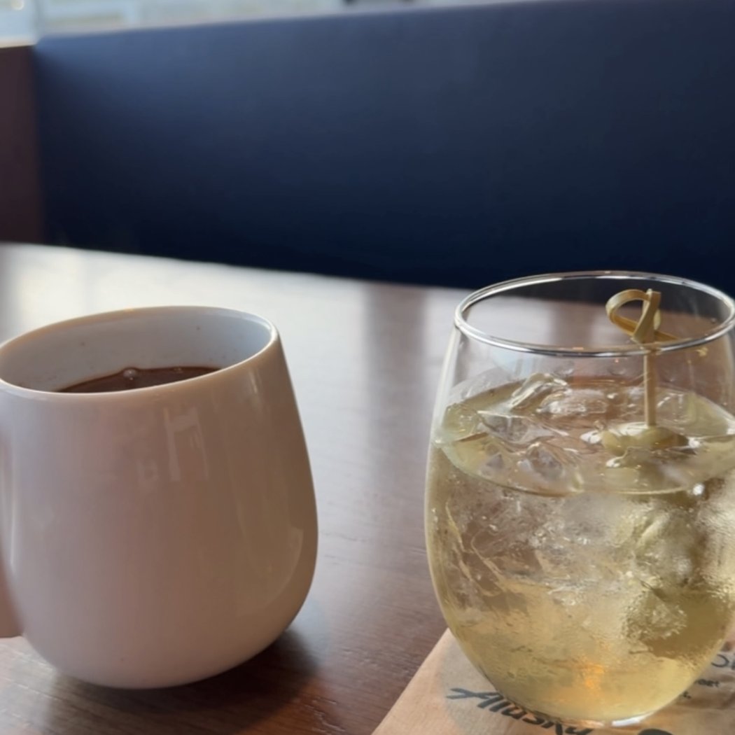 Alaska Airlines Lounge 1