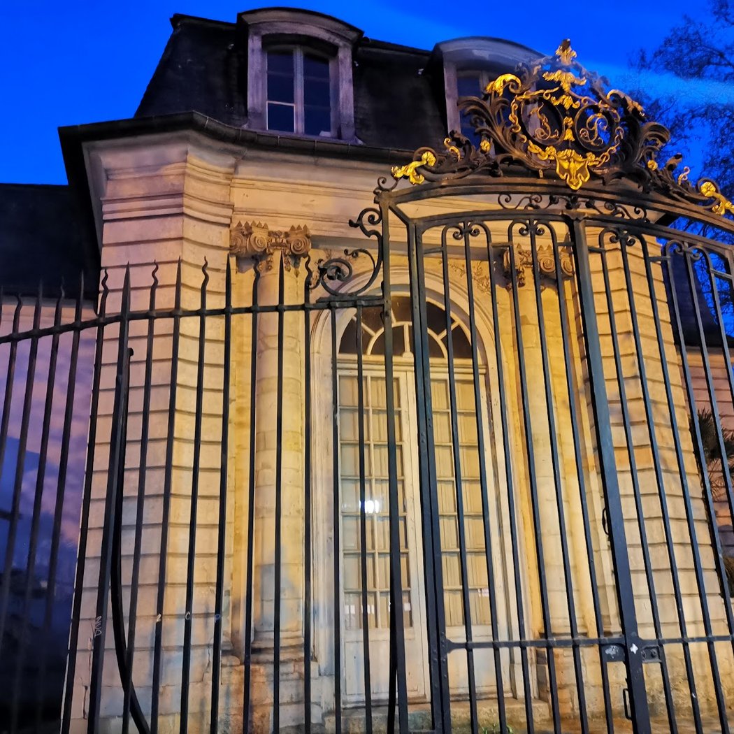 Pavilion Hermitage 5
