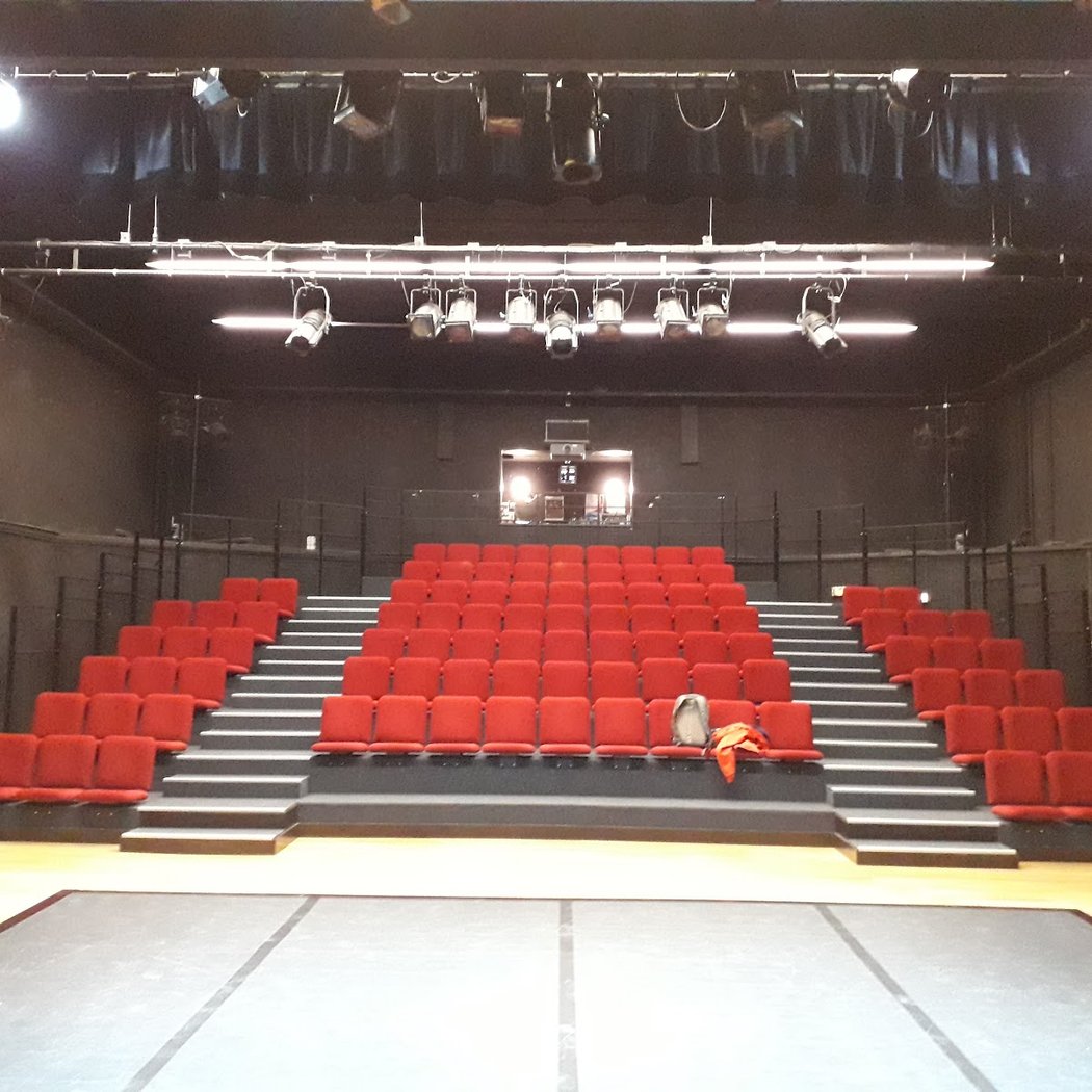 Théâtre Blanche De Castille 2