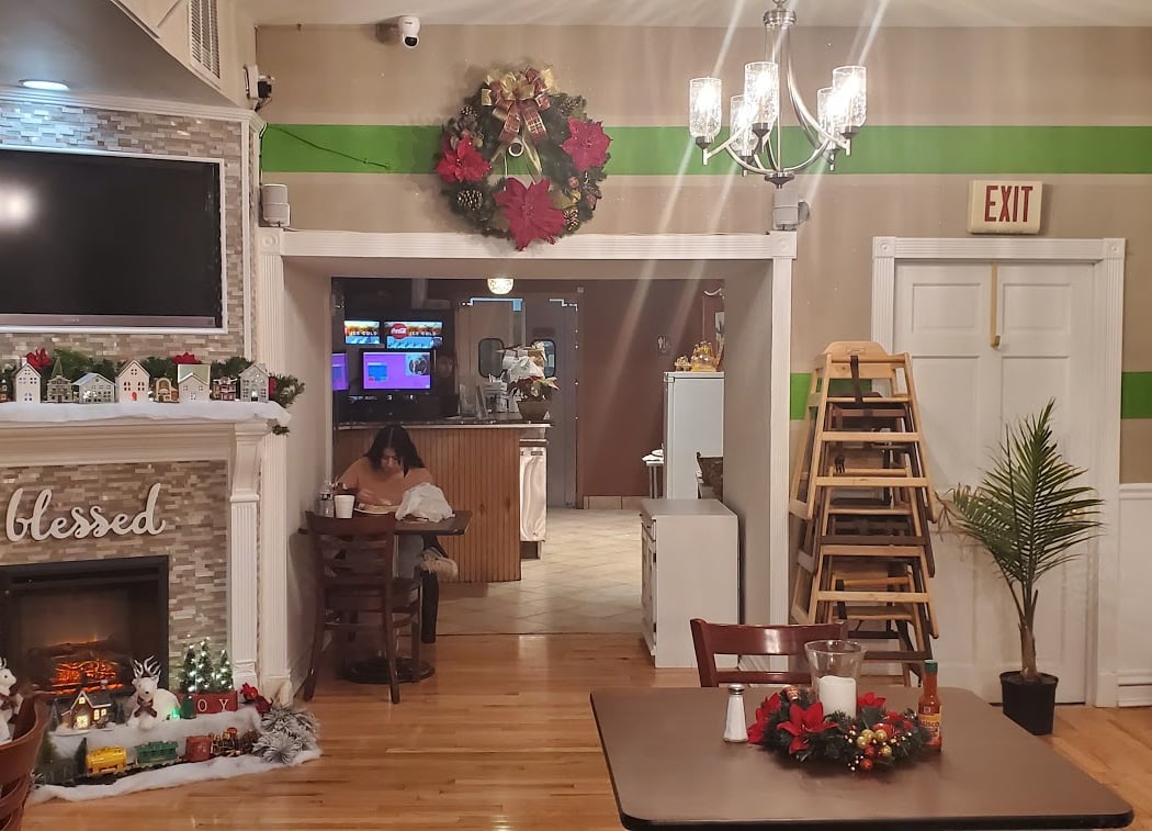 El Salvadoreño Restaurant 2