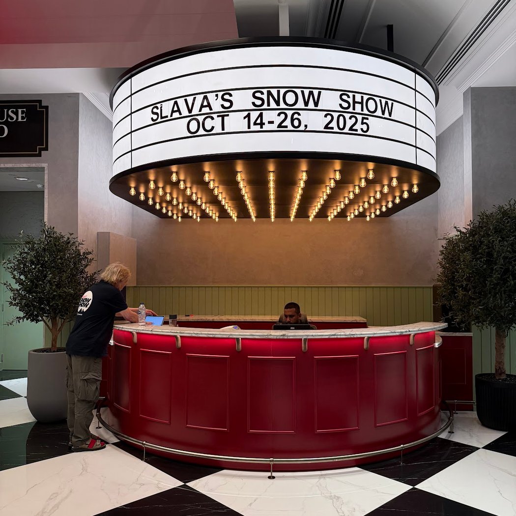 New Covent Garden Theatre – Mall of the Emirates 1