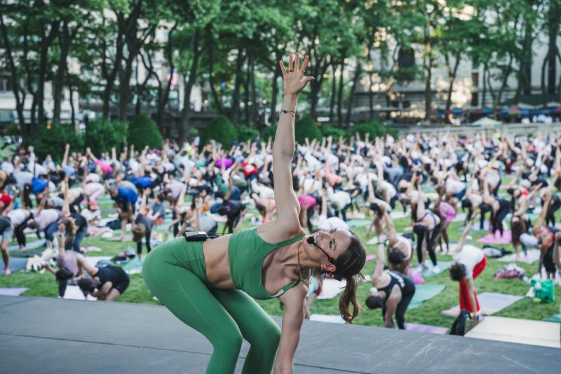 Free Outdoor Yoga Classes 2