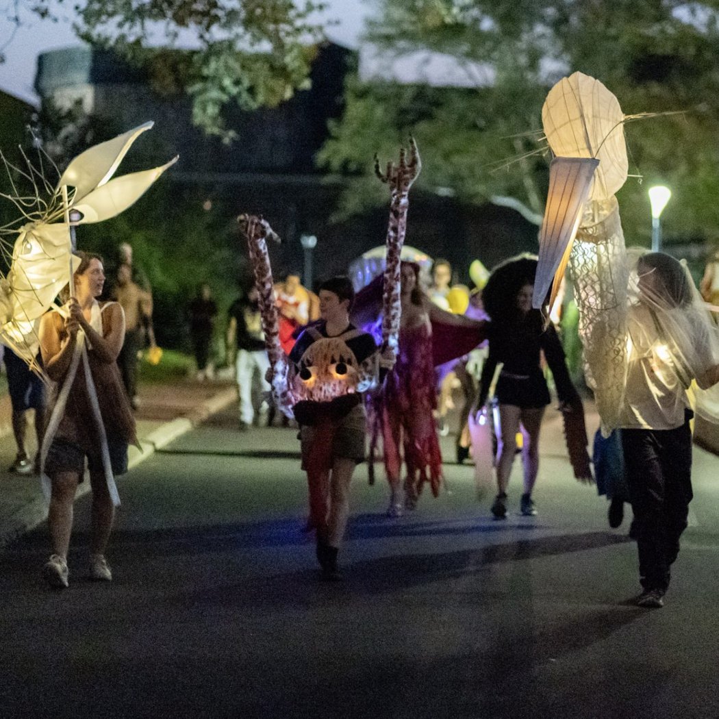 House Crawl & Parade 1