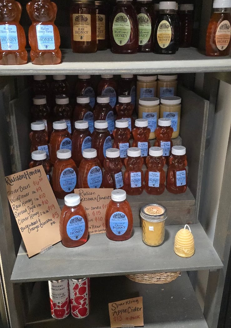 The Plaid Farm Store 3