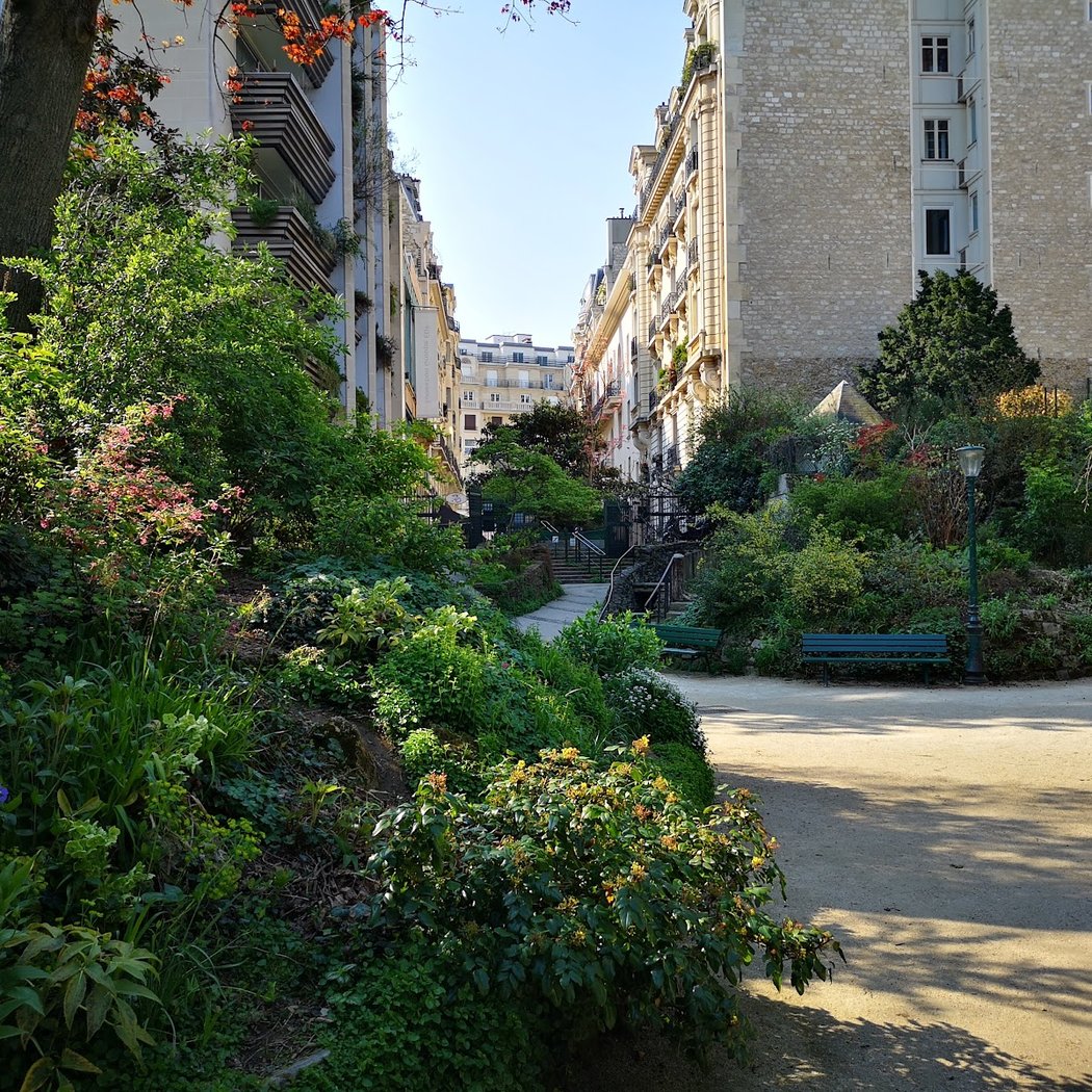 Square Roger-Stéphane 1