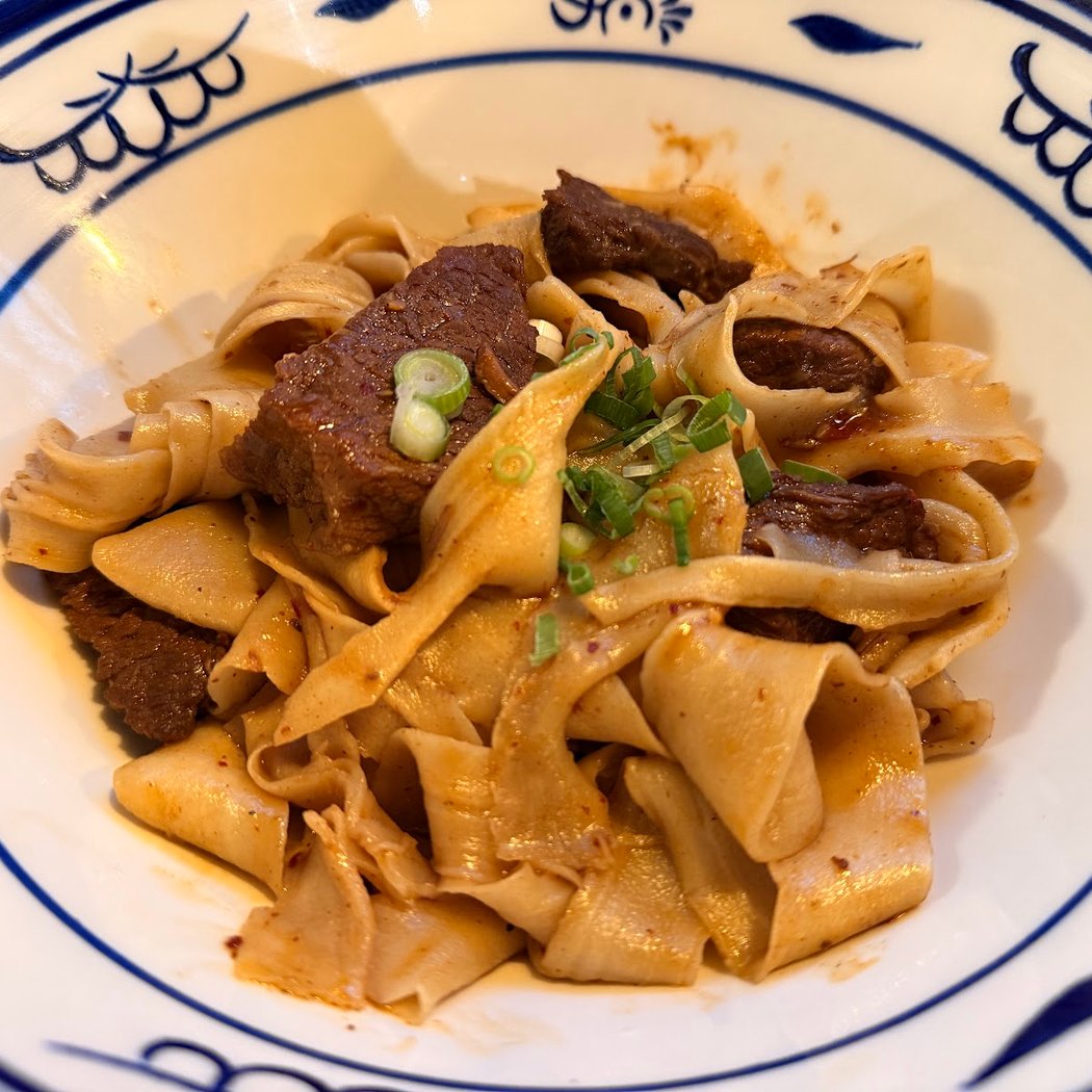 XL NOODLE HOUSE 3