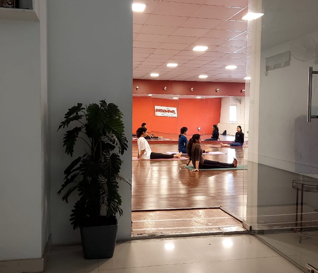 Open studio Yoga ( By Mentorshala ) 3