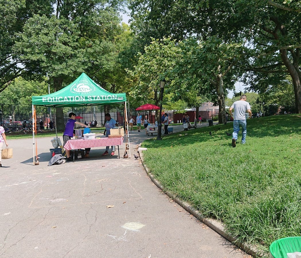 7th Ave Sunset Park Greenmarket 2