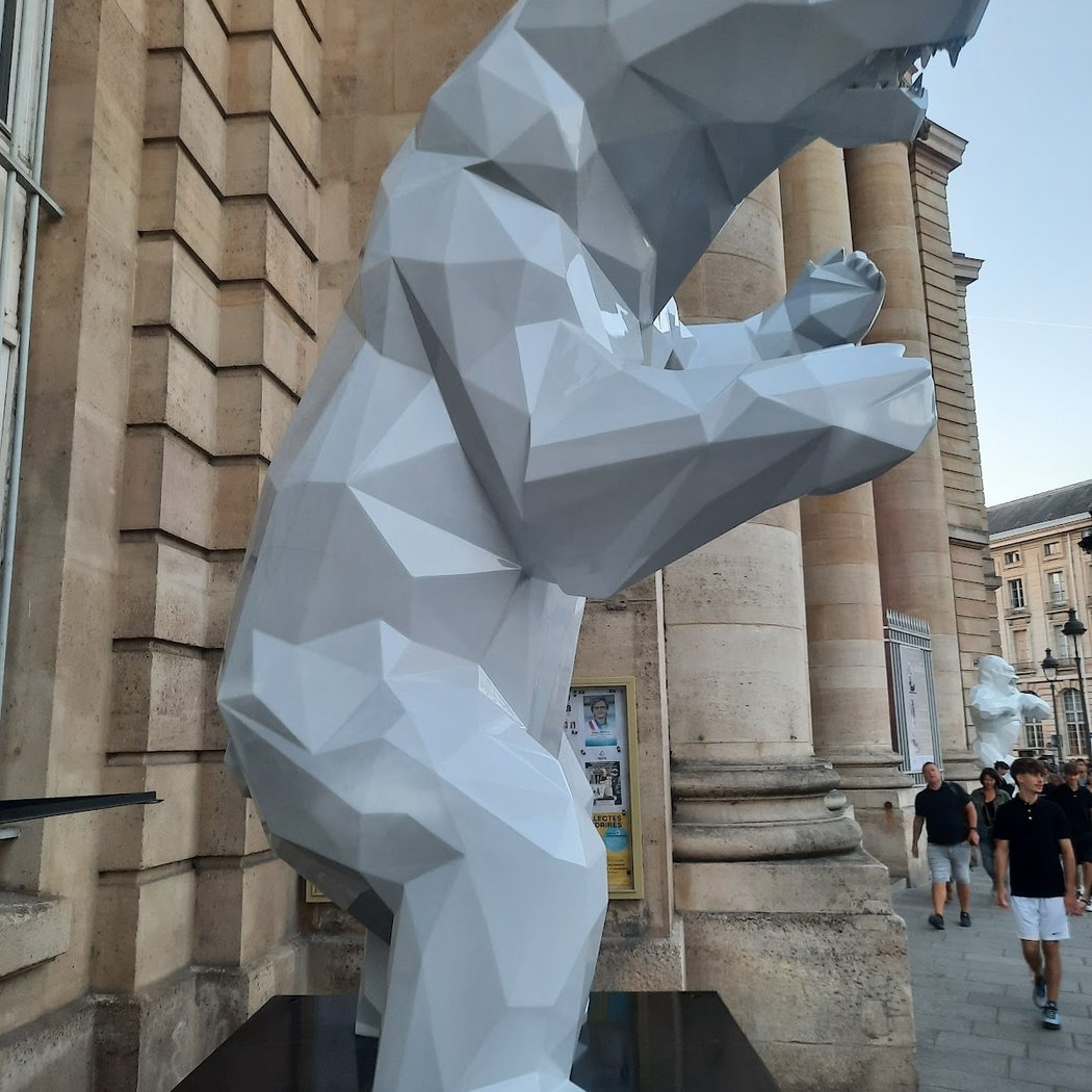 15 artistent exposent pour Belharra SLA 1