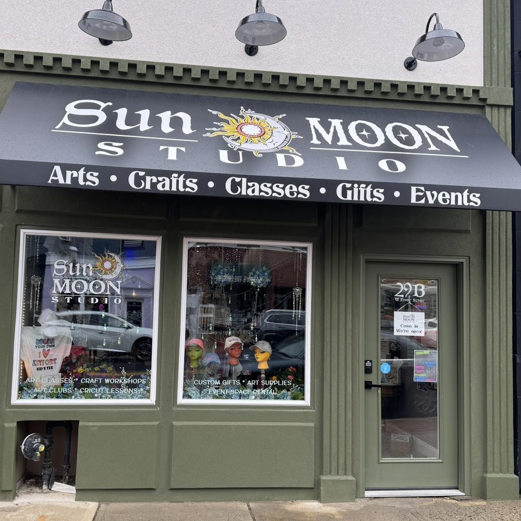 Sun Moon Studio 2