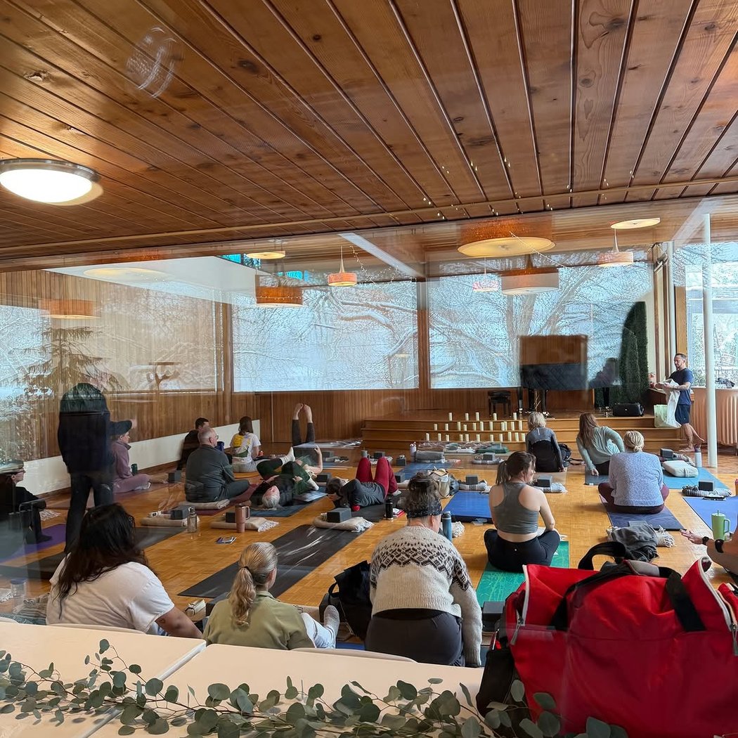 Move Closer Retreat 1
