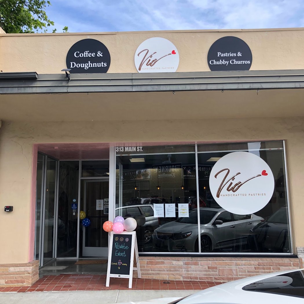 Vio Handcrafted Pastries 2