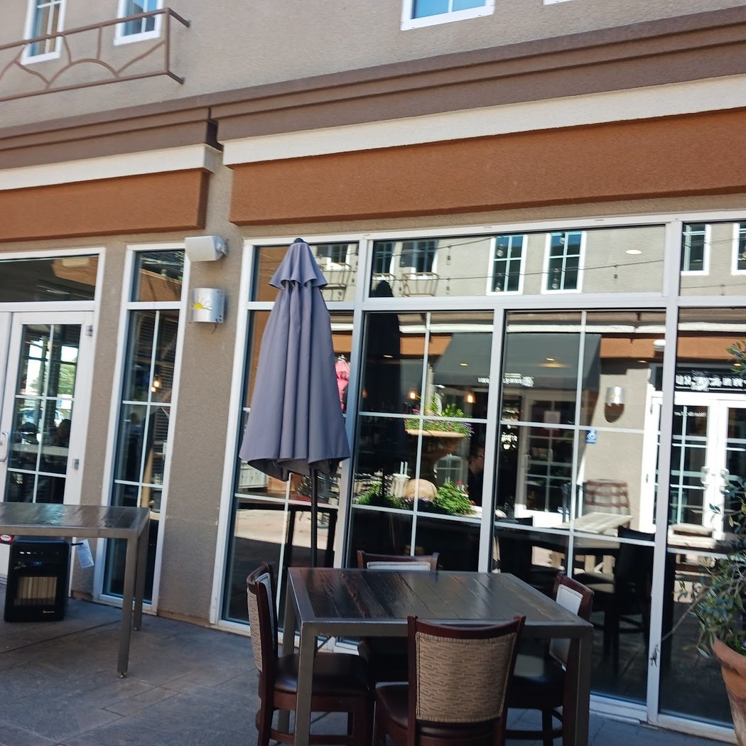 Zephyr Grill & Bar 3