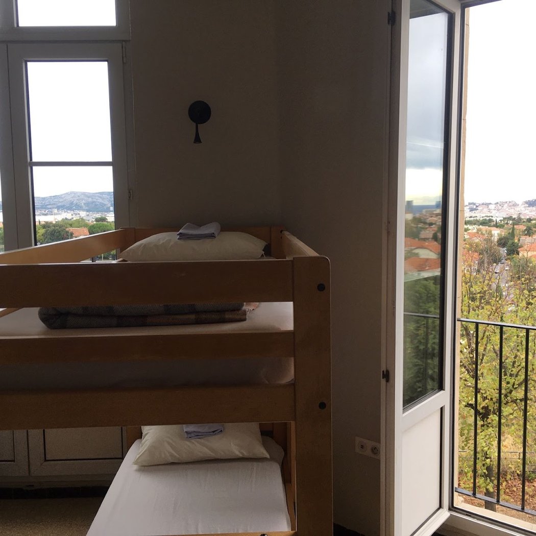 Auberge de Jeunesse HI Marseille - Bois Luzy 2