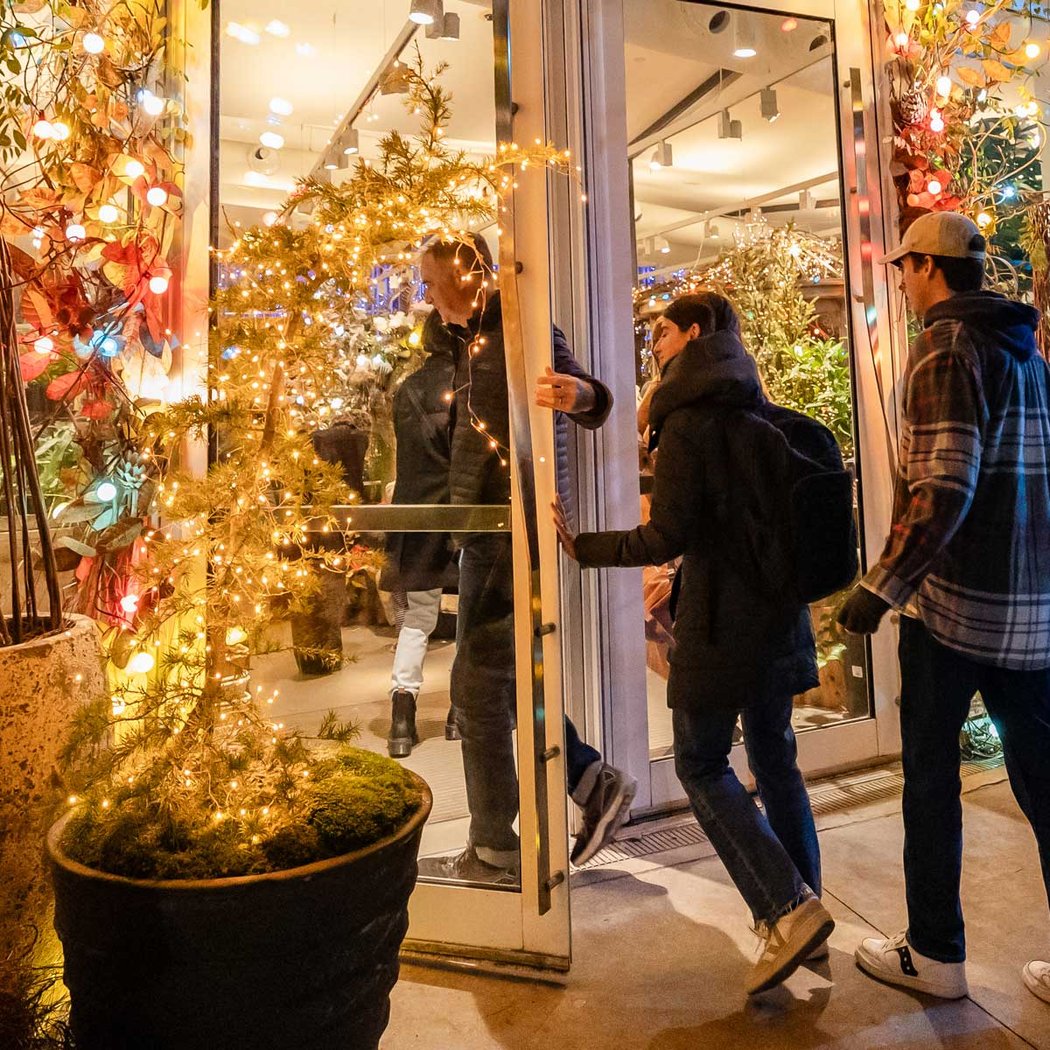 Pop-Up Winter Tree Market at Terrain 1