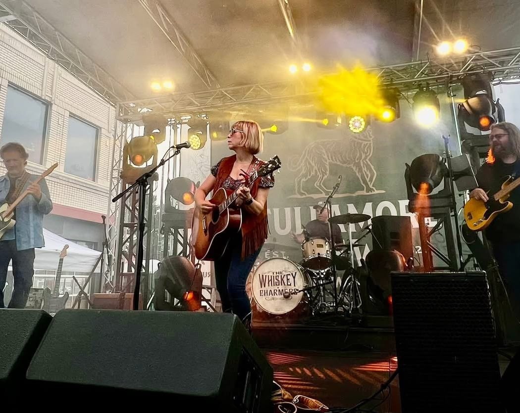 The Whiskey Charmers 1
