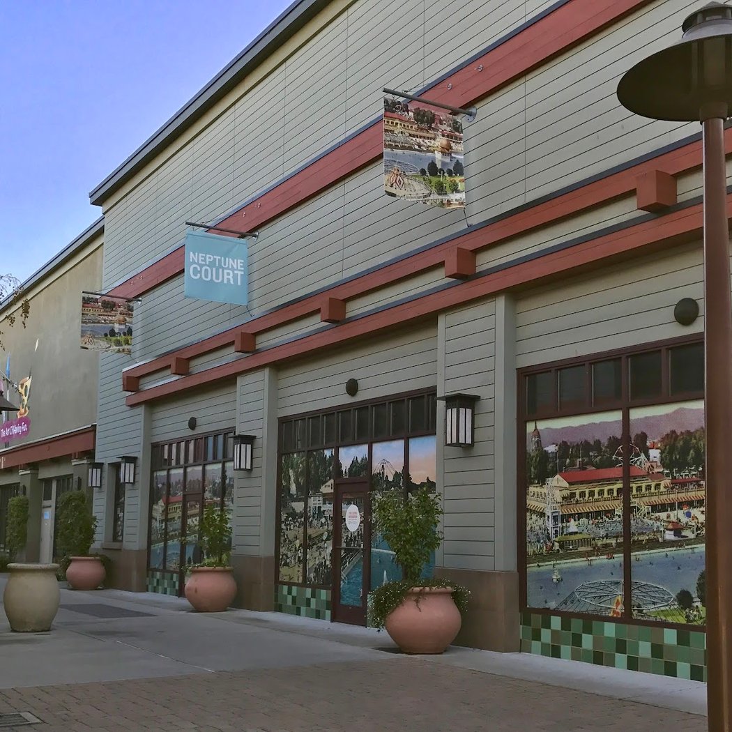 Hop Into Spring at the Alameda Landing Easter Celebration 2