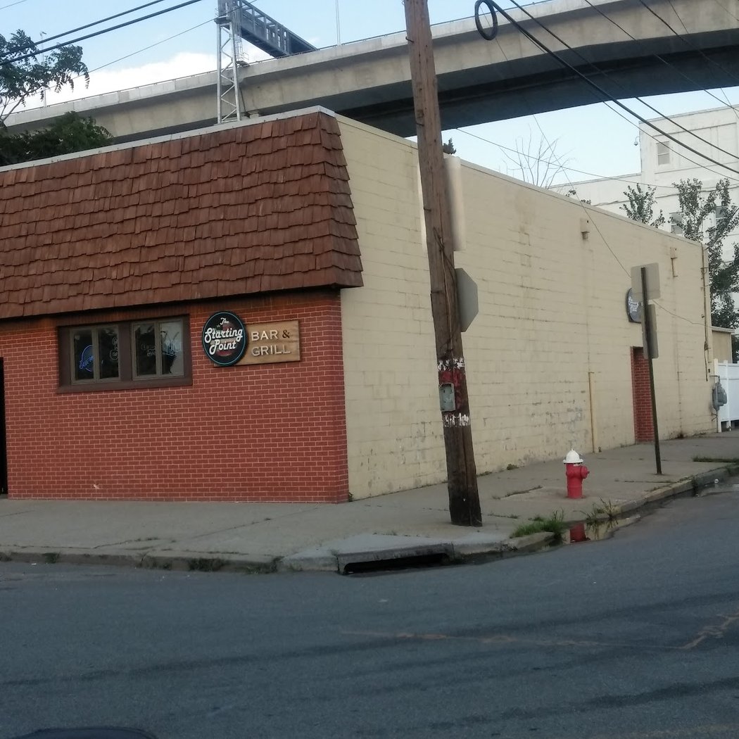 Starting Point Bar & Grill 3