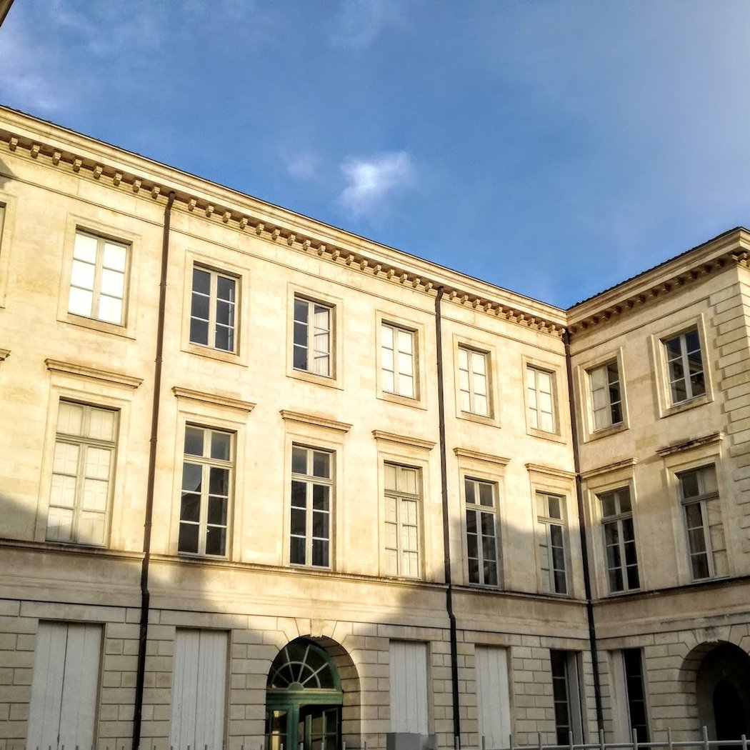 College Of Fine Arts Nîmes 1