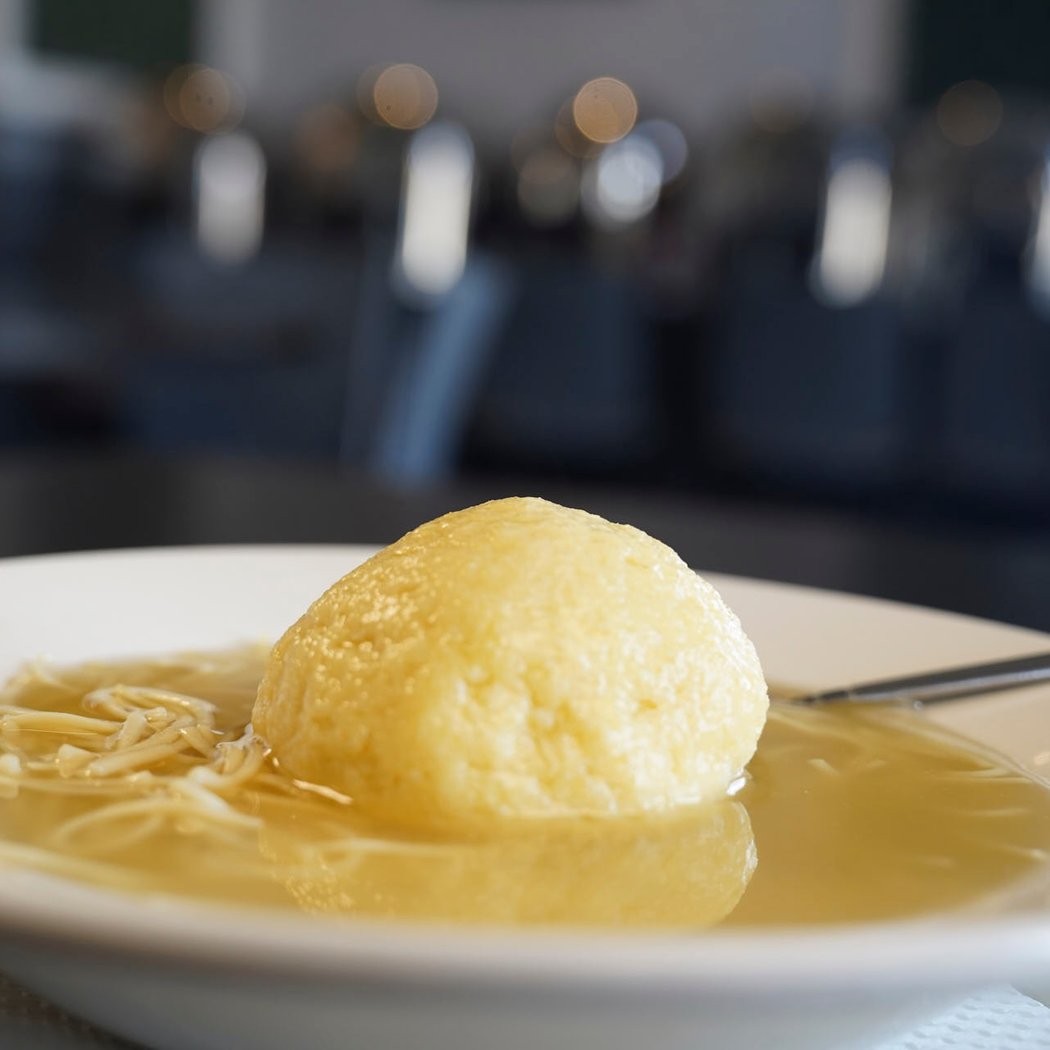 Ben's Kosher Delicatessen Restaurant & Caterers 2