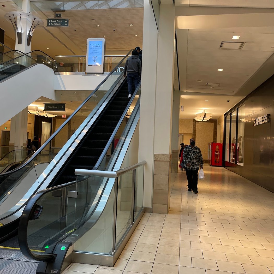Queens Place Mall 5