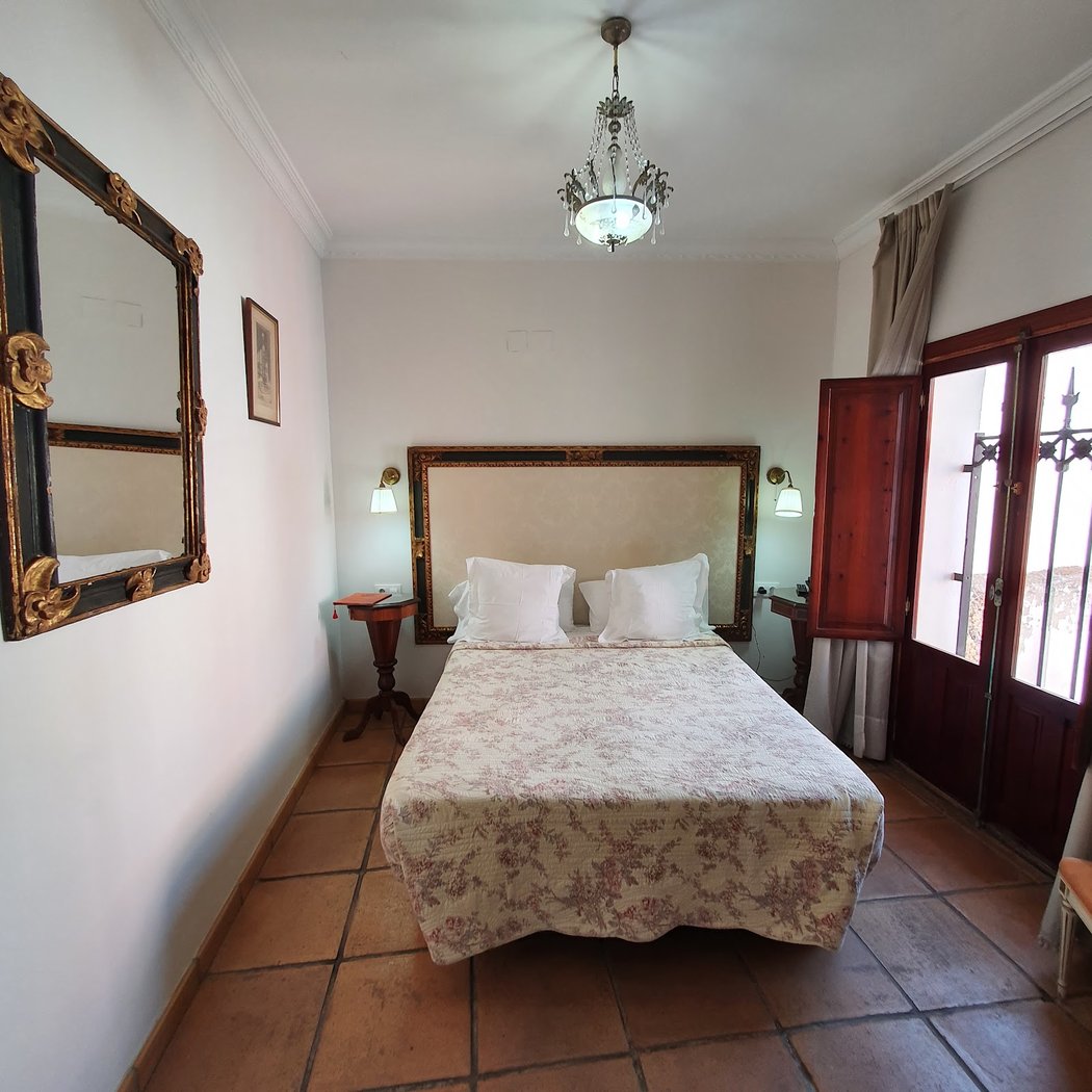 HOTEL CONVENTO LA GLORIA S.L. 3