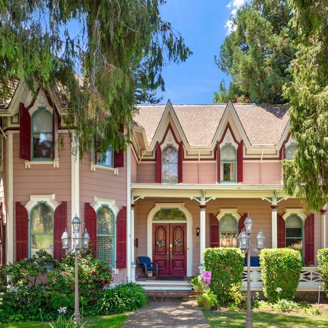 The Gables Wine Country Inn 2