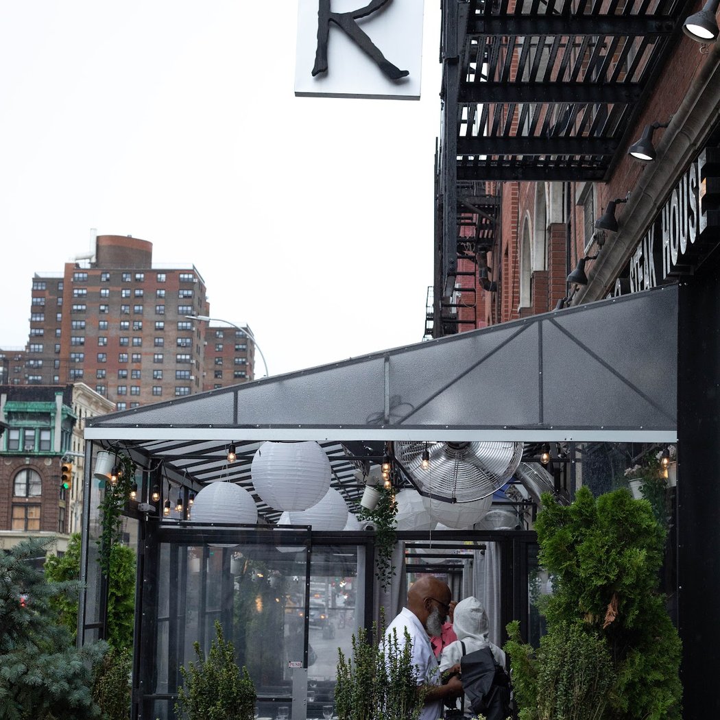 Ricardo Steakhouse 3