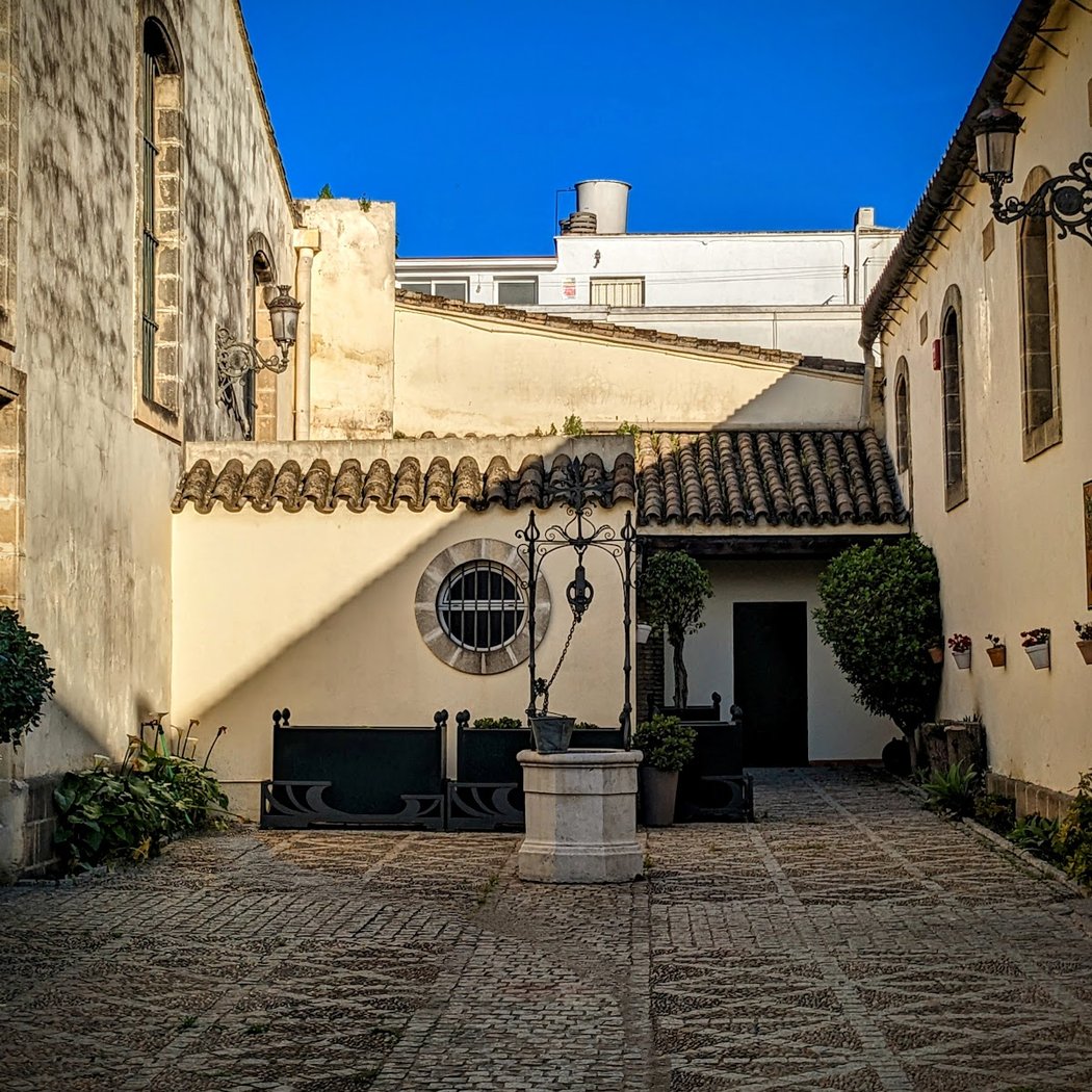 Bodegas Dios Baco 3